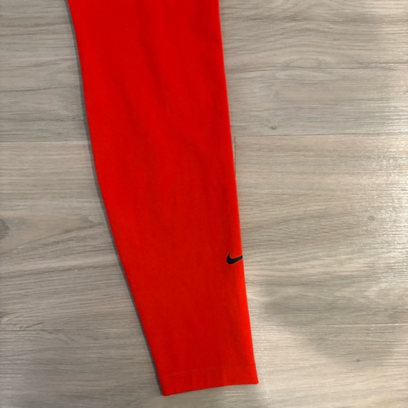 Nike Dri Fit Leggings - Picture 6 of 7